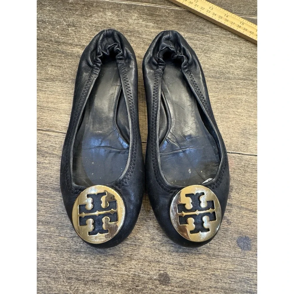 Authentic Tory Burch Claire Black Size 6.5 7 Ballet Flats Gold Logo Medallion
